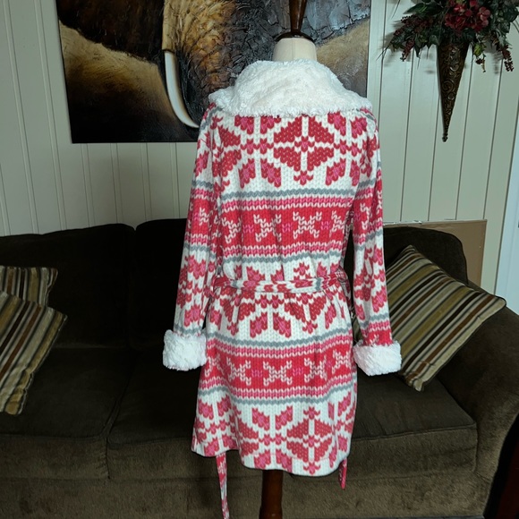 Kenzie • Small/Medium • Pink • Snowflakes • Christmas • Plush • Fuzzy Fur • Robe - Picture 10 of 14